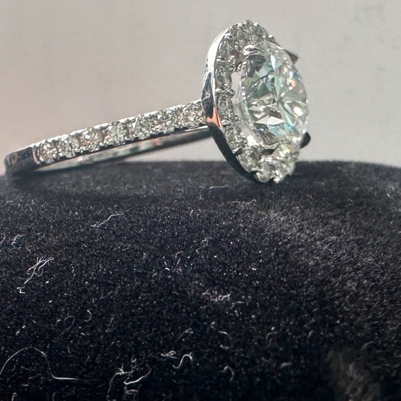 Engagement Ring 3carat - Picture 4 of 6